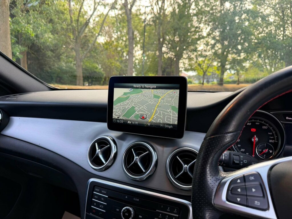 Mercedes-Benz GLA Class Suv 2.1 Gla200d Sport Premium Plus 7G-dct Euro 6 Grey #27