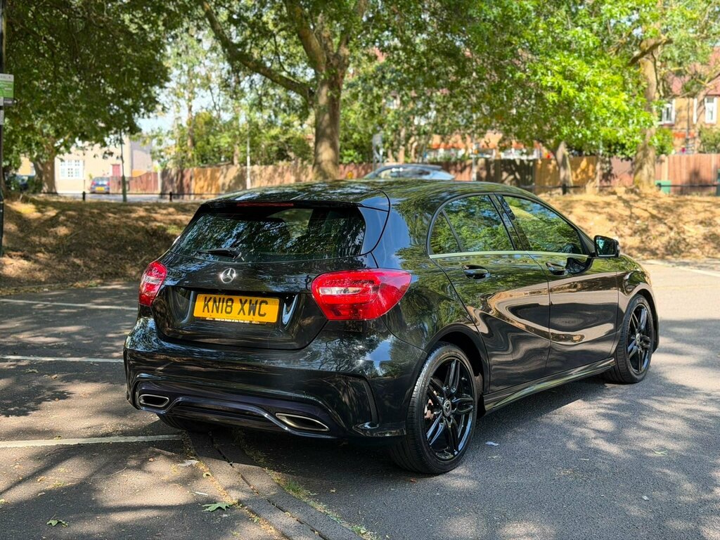 Mercedes-Benz A Class 1.6 A180 Amg Line Euro 6 Ss Black #4