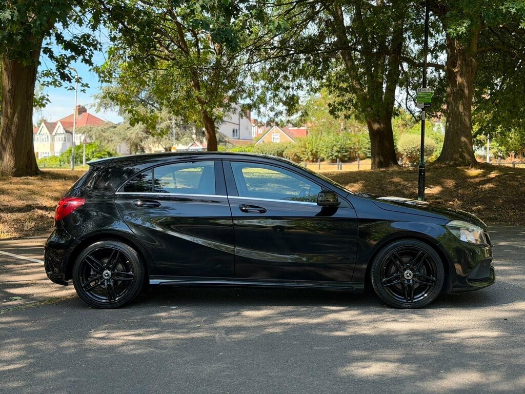 Mercedes-Benz A Class 1.6 A180 Amg Line Euro 6 Ss Black #3