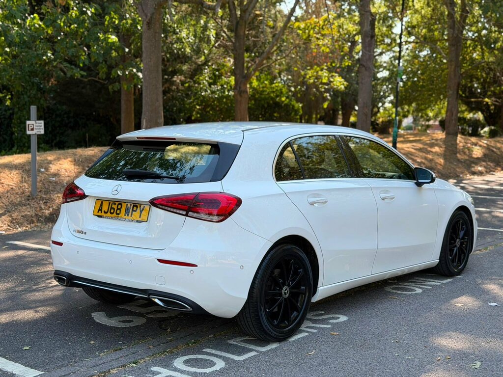 Mercedes-Benz A Class 1.5 A180d Sport Executive 7G-dct Euro 6 Ss White #4