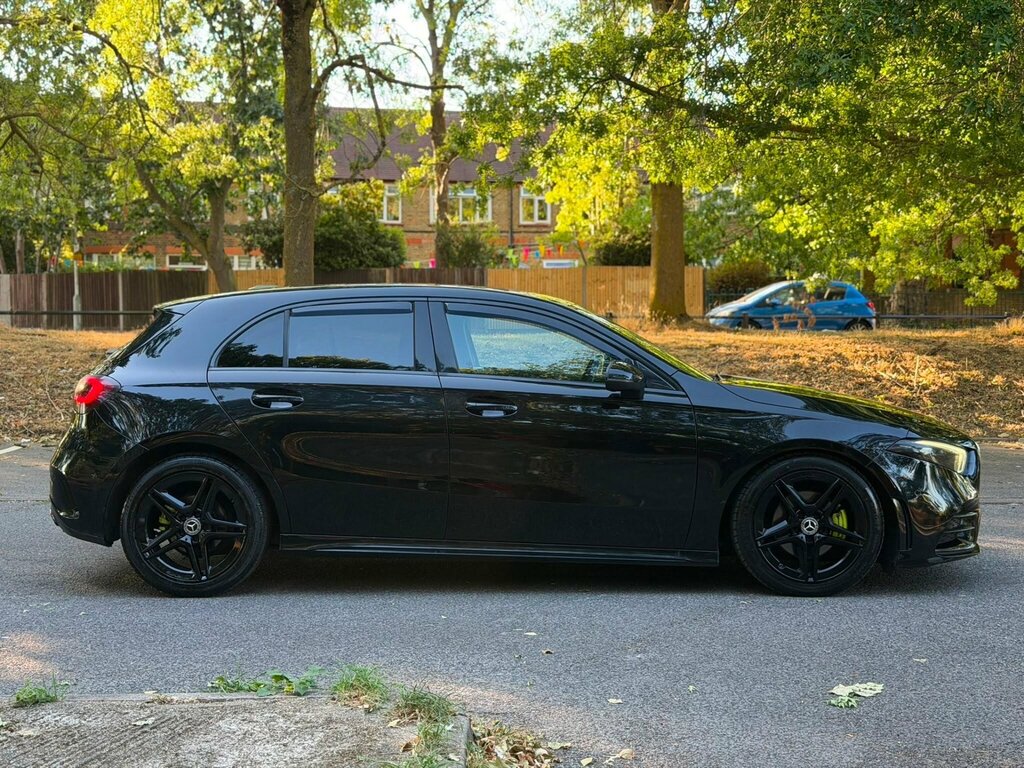 Mercedes-Benz A Class 1.5 A180d Amg Line Executive 7G-dct Euro 6 Ss Black #3