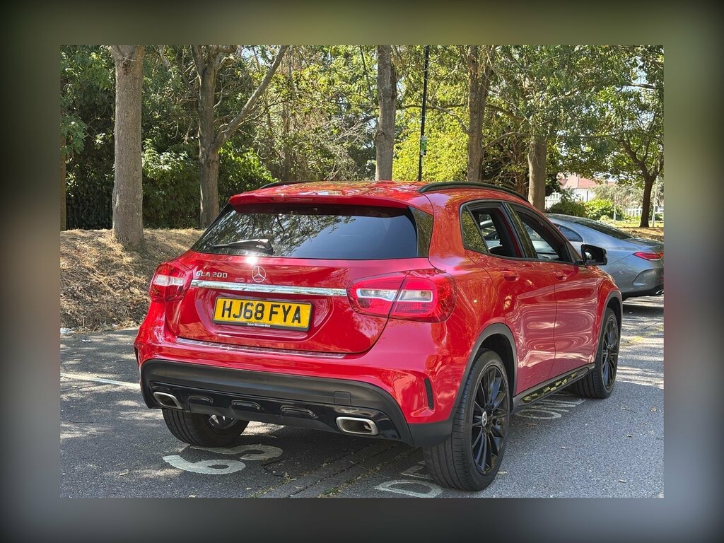 Mercedes-Benz GLA Class 1.6 Gla200 Amg Line Executive Euro 6 Ss Red #4