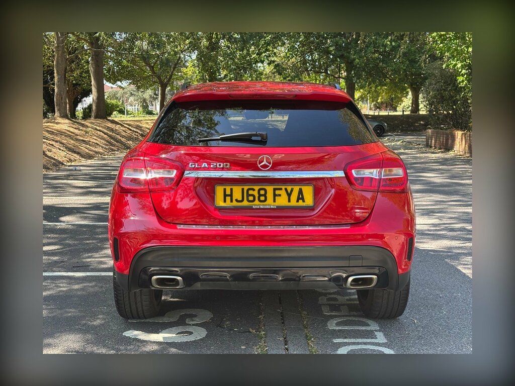 Mercedes-Benz GLA Class 1.6 Gla200 Amg Line Executive Euro 6 Ss Red #5