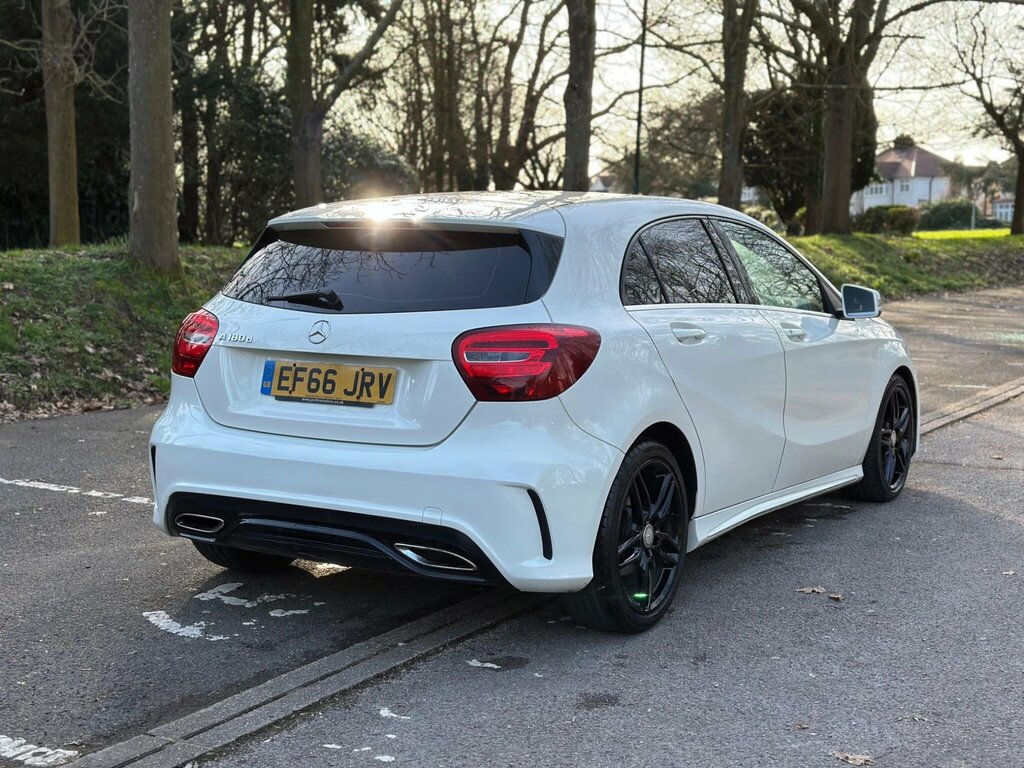Mercedes-Benz A Class 1.5 A180d Amg Line 7G-dct Euro 6 Ss White #4