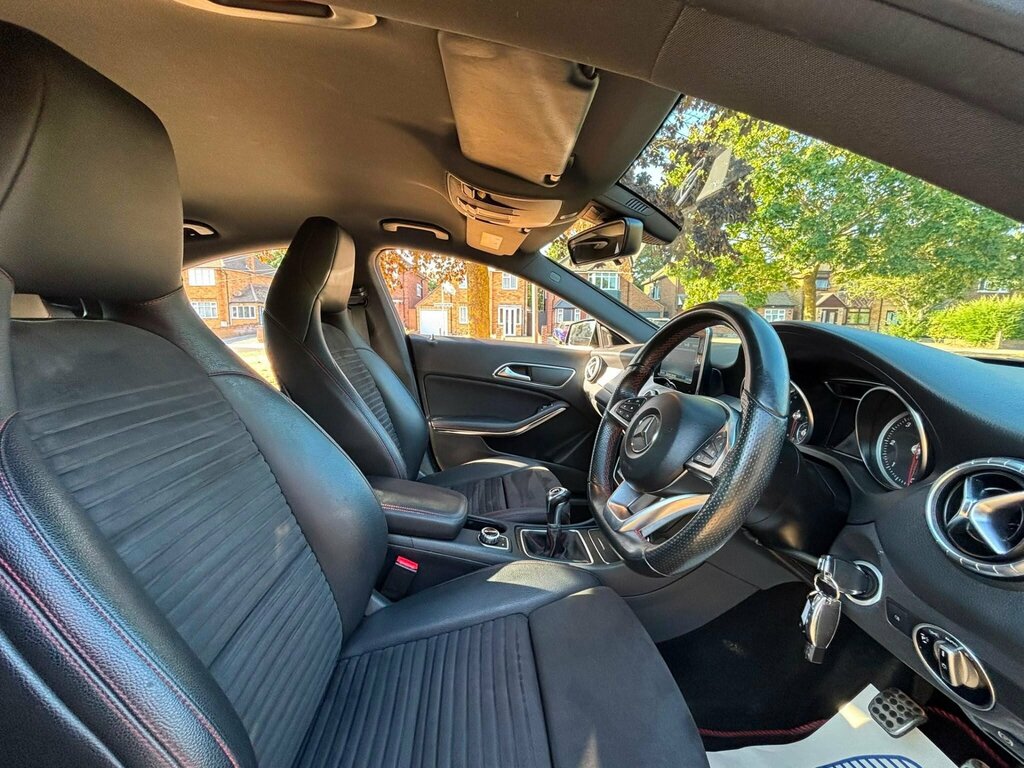 Mercedes-Benz CLA Class Saloon Cla 200 D Sport Mot February 2026 Full S Red #11