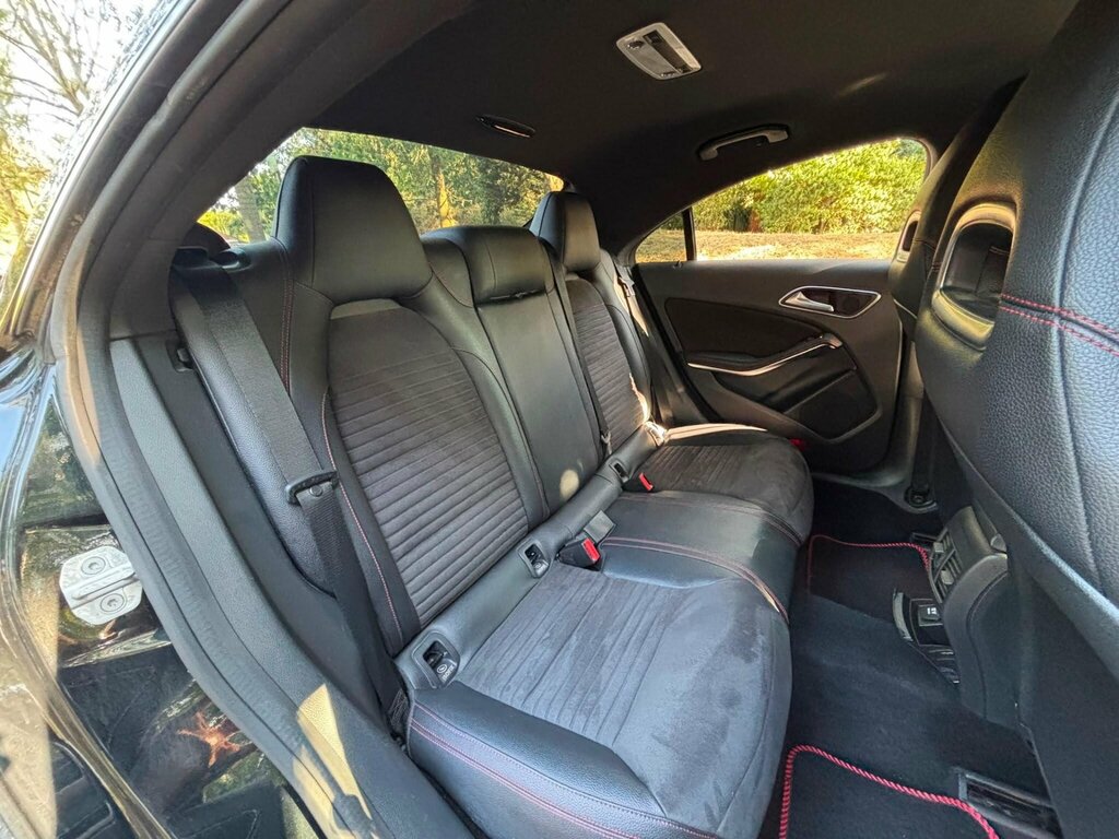 Mercedes-Benz CLA Class Saloon Cla 200 D Sport Mot February 2026 Full S Red #17