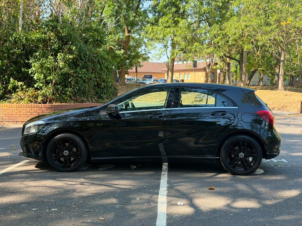 Mercedes-Benz A Class 1.6 A180 Sport 7G-dct Euro 6 Ss Black #6