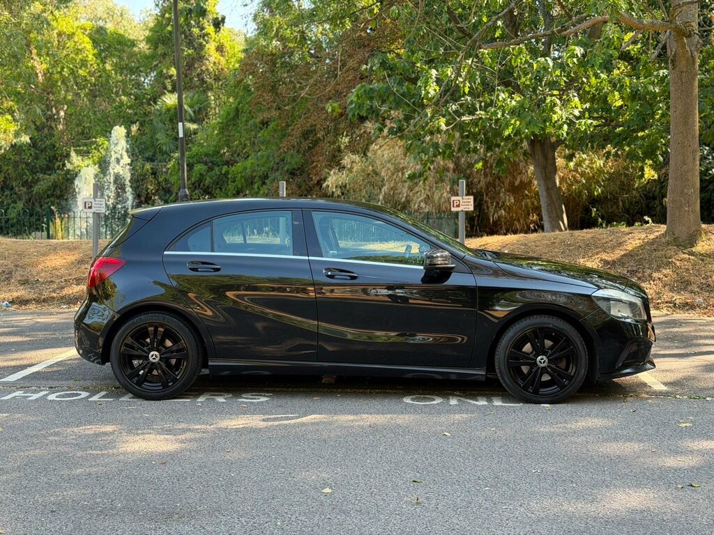 Mercedes-Benz A Class 1.6 A180 Sport 7G-dct Euro 6 Ss Black #2