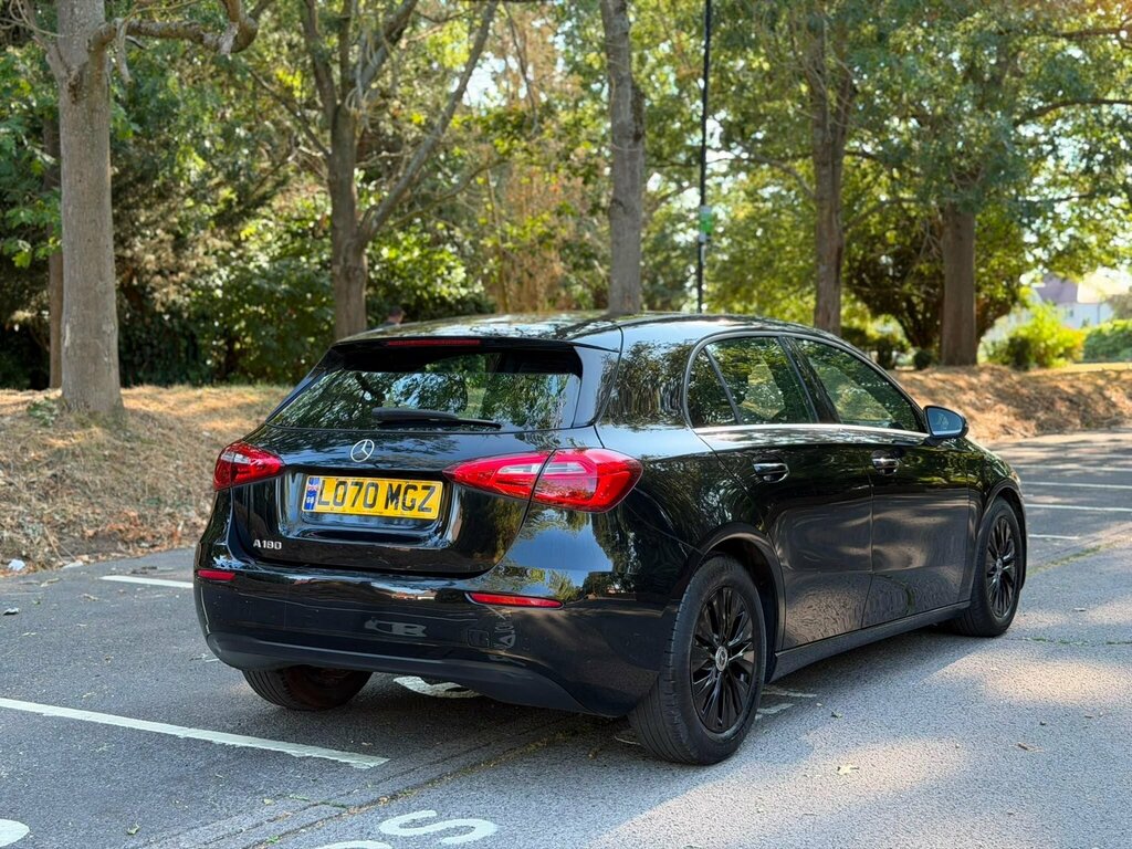 Mercedes-Benz A Class 1.3 A180 Se 7G-dct Euro 6 Ss Black #3