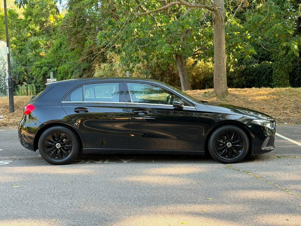 Mercedes-Benz A Class 1.3 A180 Se 7G-dct Euro 6 Ss Black #2