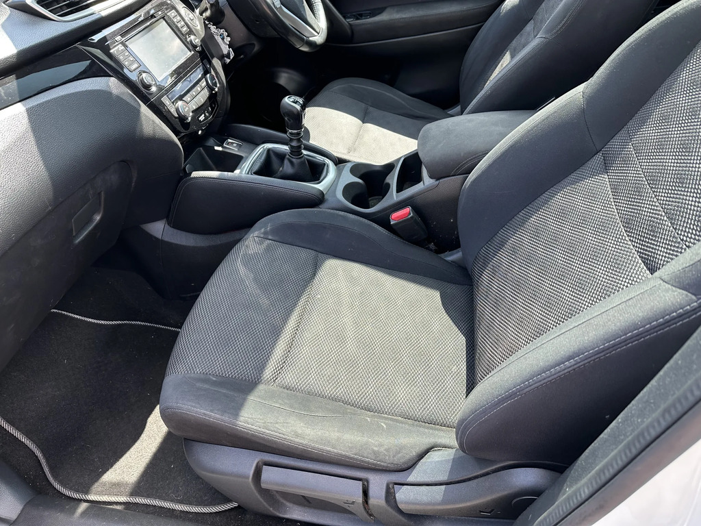 Nissan Qashqai Suv 1.5 Dci Tekna 2015 Grey #18