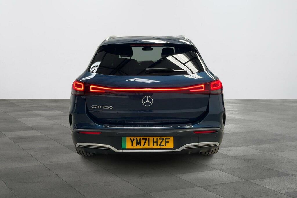 Mercedes-Benz EQA Eqa 250 Amg Line Blue #4