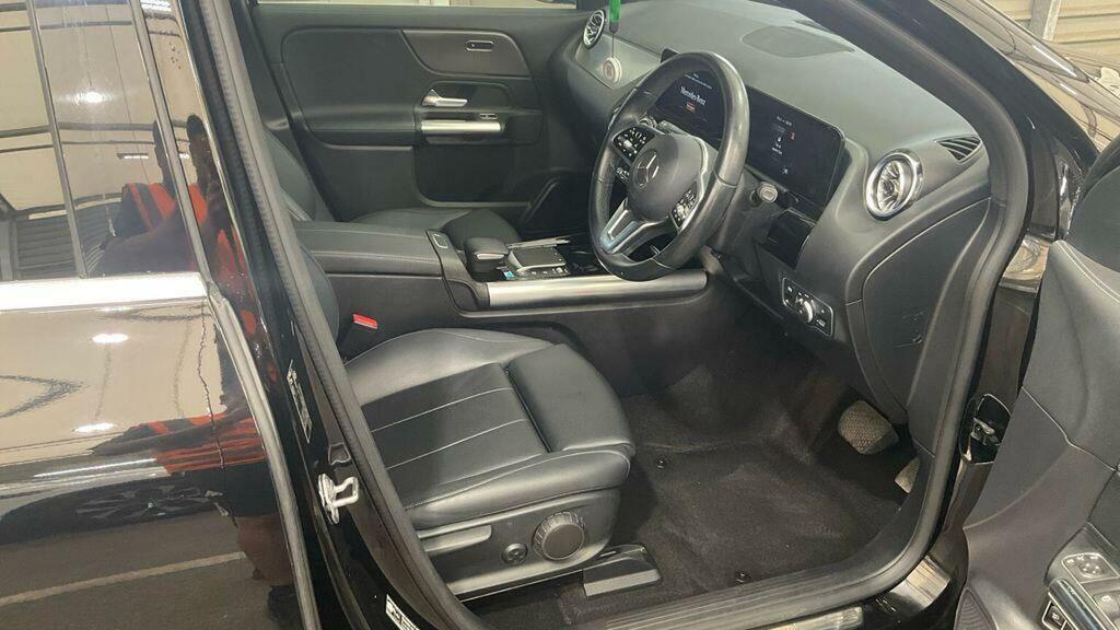 Mercedes-Benz EQA 250 66.5Kwh Amg Line Suv 190 Ps Black #7