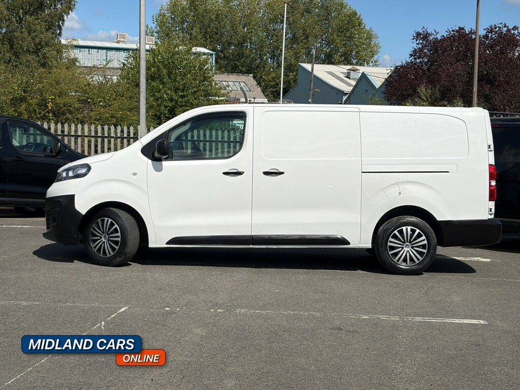Vauxhall Vivaro 1.5 Turbo D 2900 Edition White #5