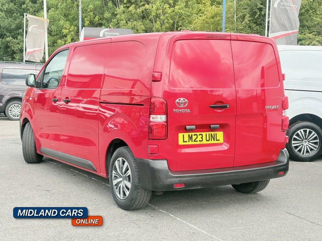 Toyota PROACE Panel Van 1.5 D Active 2023 LM23UNL Red #6