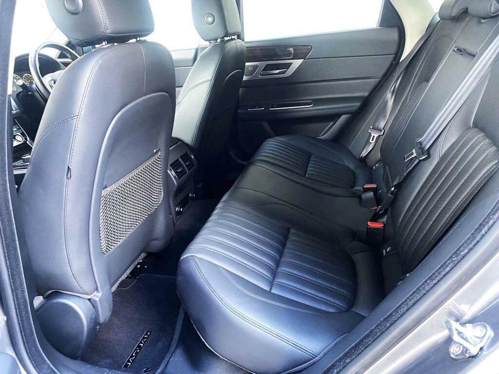 Jaguar XF Xf Prestige D Silver #8