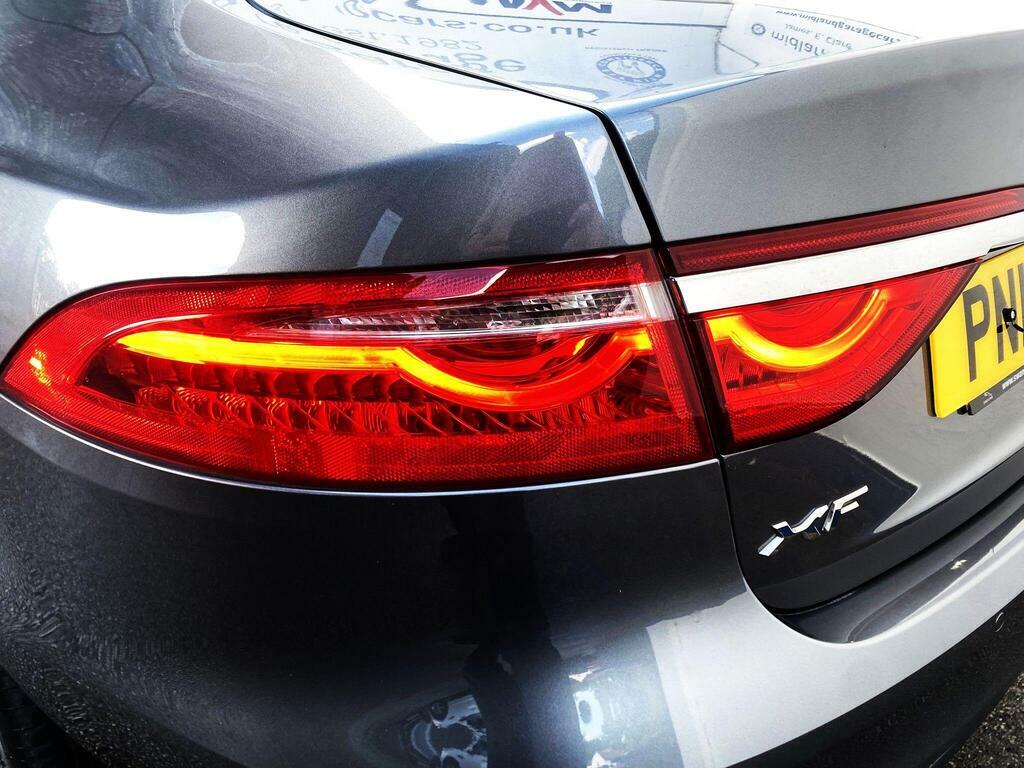 Jaguar XF Xf Prestige D Silver #38