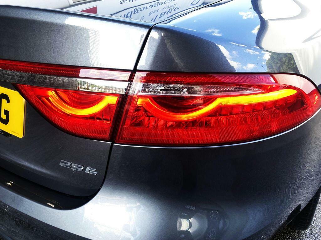 Jaguar XF Xf Prestige D Silver #39