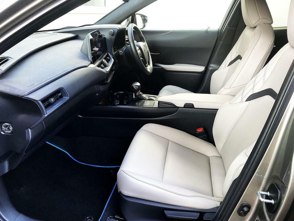 Lexus UX 2.0 250H F Sport Design E-cvt Euro 6 S S Silver #6