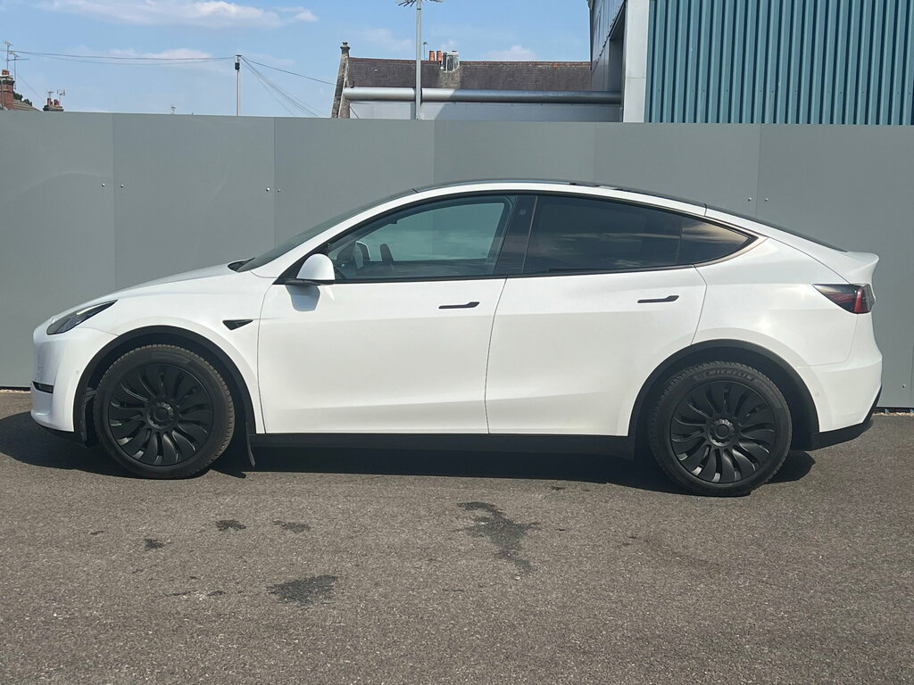 Tesla Model Y Model Y Hatchback MA22XVP White #4