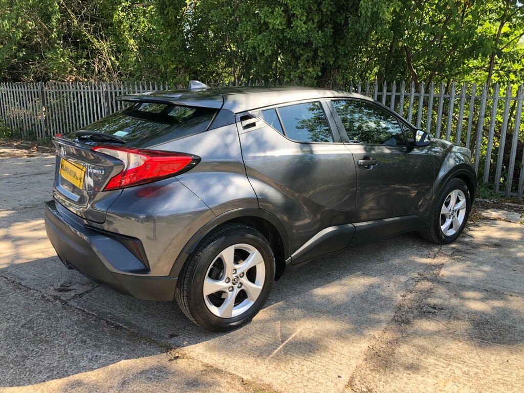 Toyota C-Hr Toyota C-hr 1.8 Hybrid Dynamic Cvt Grey #9