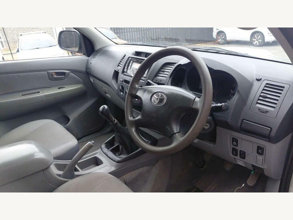 Toyota HILUX 2.5 D-4d Hl2 4Wd Silver #5