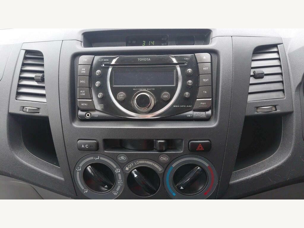 Toyota HILUX 3.0 D-4d Invincible Pickup Double Cab 4Wd Euro 5 Silver #8