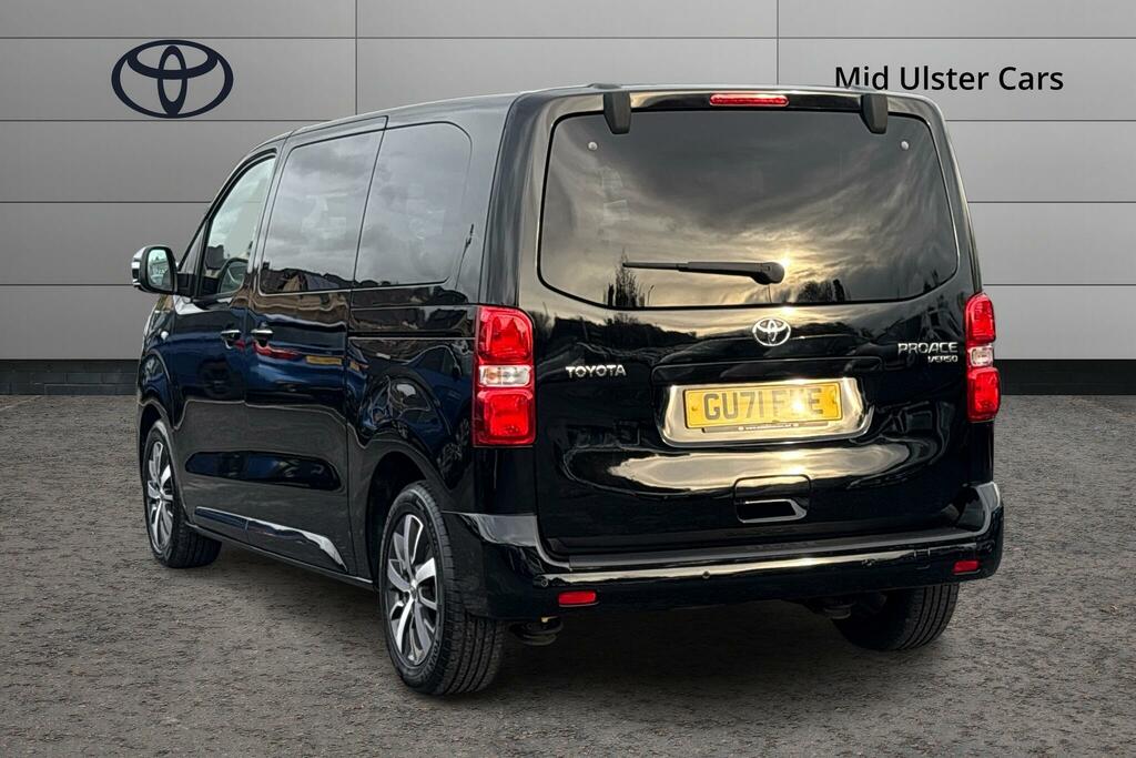 Toyota Proace Verso 2.0D 140 Family Medium Black #4
