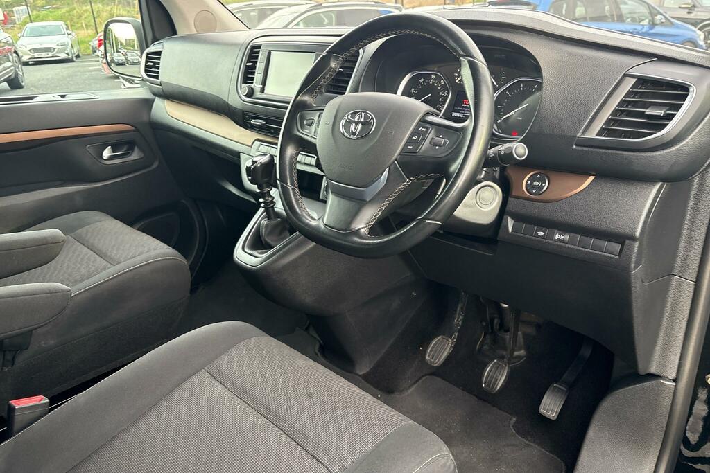 Toyota Proace Verso 2.0D 140 Family Medium Black #5