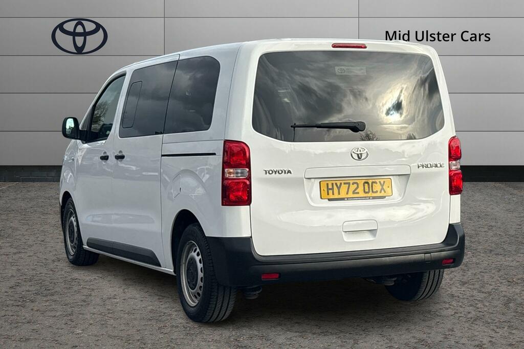 Toyota Proace Verso 1.5D Combi Medium White #4