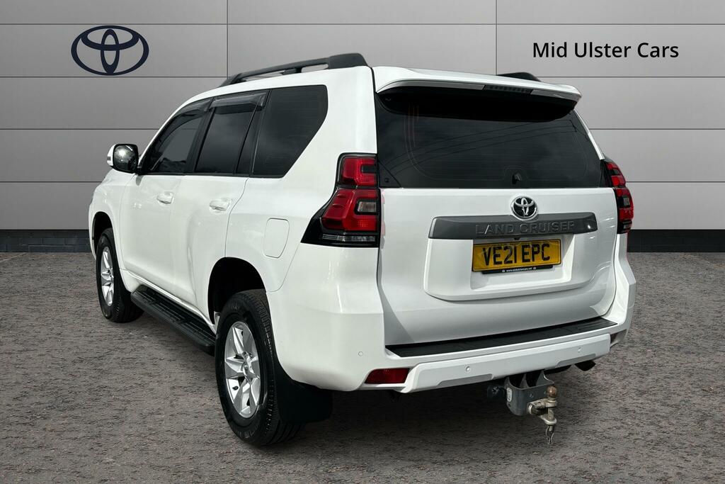 Toyota Land Cruiser 2.8 D-4d 204 Active 7 Seats White #4