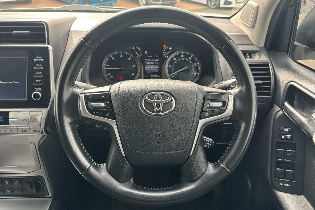 Toyota Land Cruiser 2.8 D-4d 204 Active 7 Seats White #6