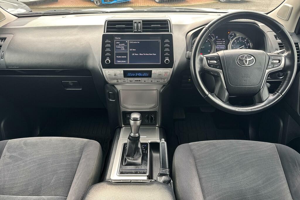 Toyota Land Cruiser 2.8 D-4d 204 Active 7 Seats White #5