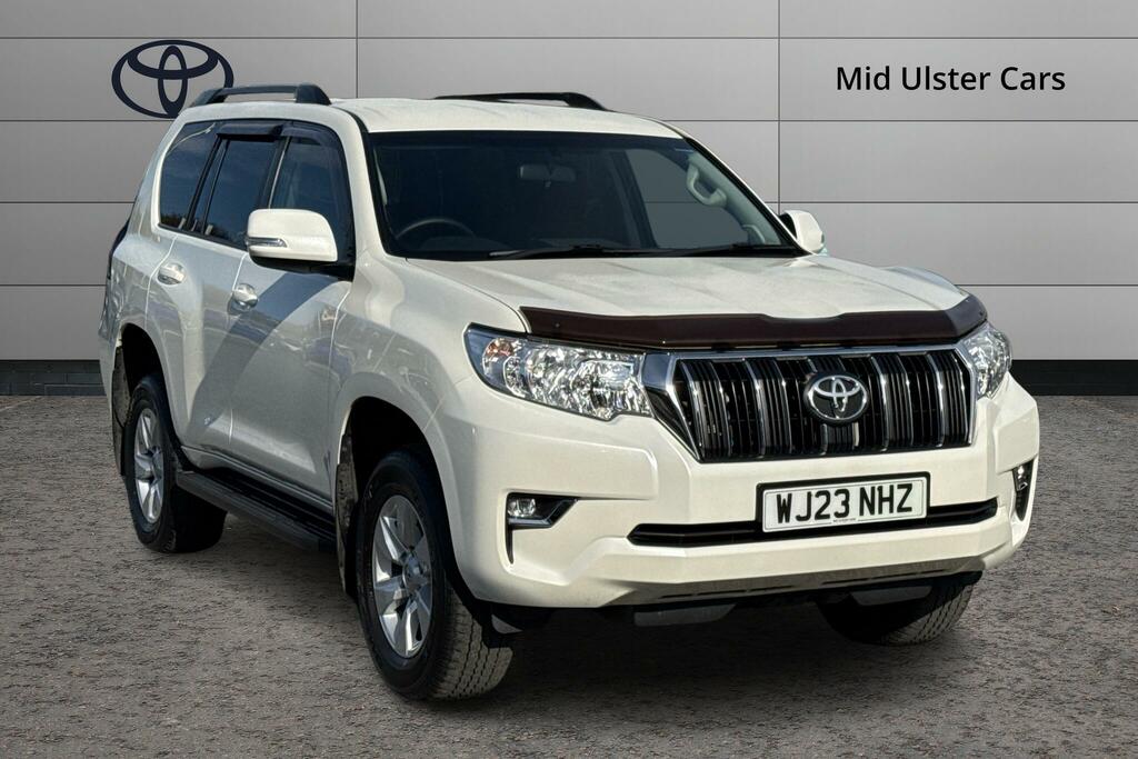 Toyota Land Cruiser 2.8 D-4d 204 Active 5 Seats White