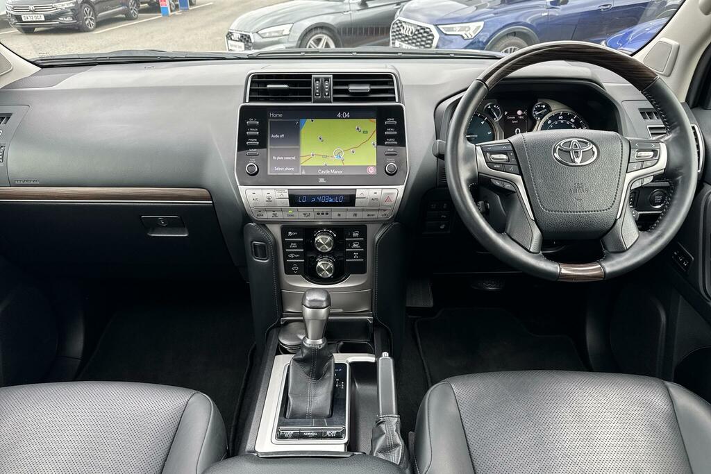 Toyota Land Cruiser 2.8 D-4d 204 Invincible 7 Seats Silver #5