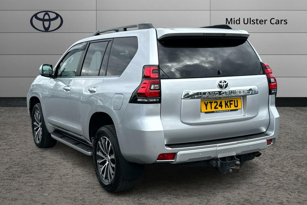 Toyota Land Cruiser 2.8 D-4d 204 Invincible 7 Seats Silver #4