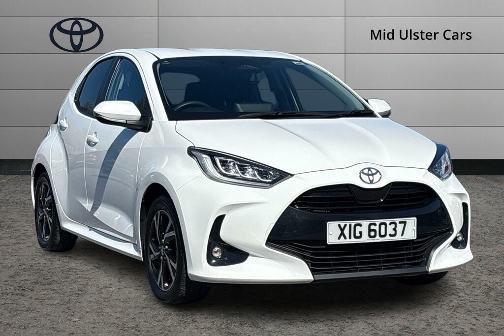 Toyota Yaris 1.5 Hybrid Design Cvt XIG6037 White
