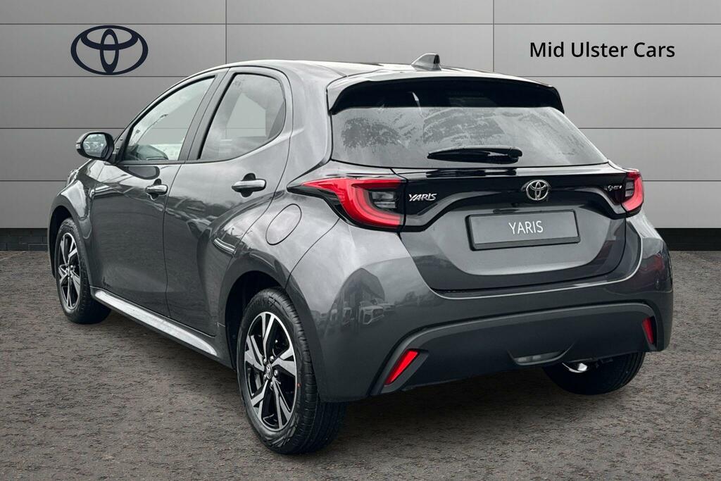 Toyota Yaris 1.5 Hybrid Design Cvt MV25ZXE Grey #4