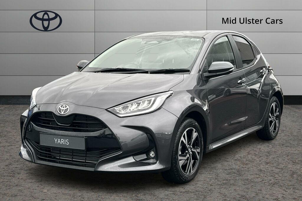 Toyota Yaris 1.5 Hybrid Design Cvt MV25ZXE Grey #3