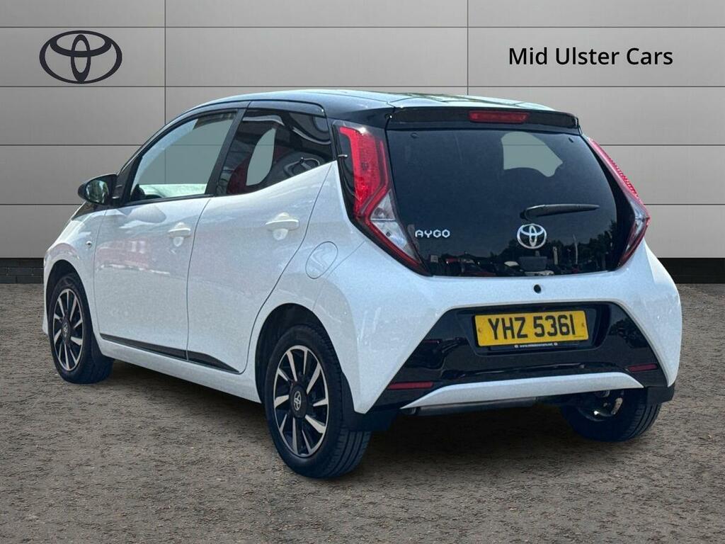 Toyota Aygo 1.0 Vvt-i X-trend Tss YHZ5361 White #3