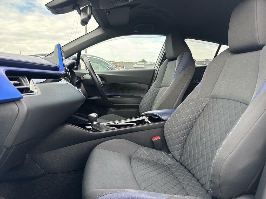 Toyota C-Hr 2.0 Hybrid Dynamic Cvt White #2