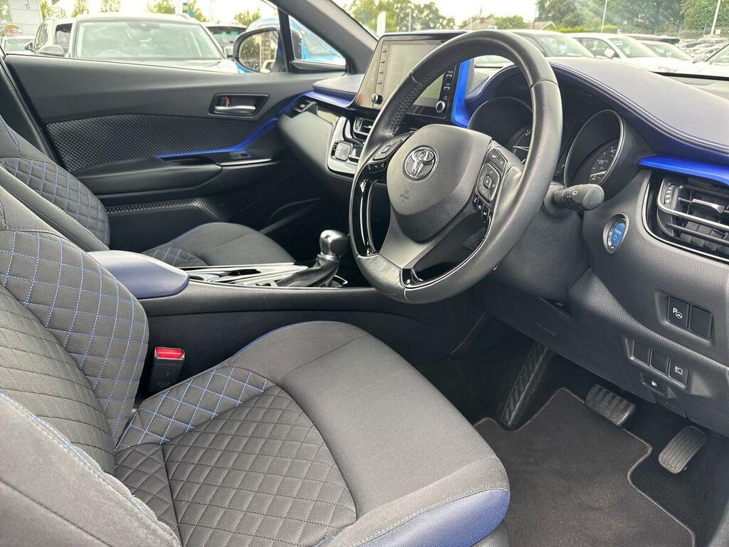 Toyota C-Hr 2.0 Hybrid Dynamic Cvt White #6
