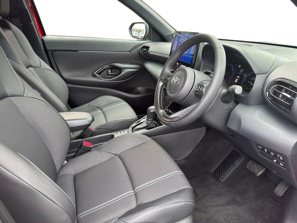 Toyota Yaris Cross 1.5 Hybrid 130 Excel Cvt Red #6