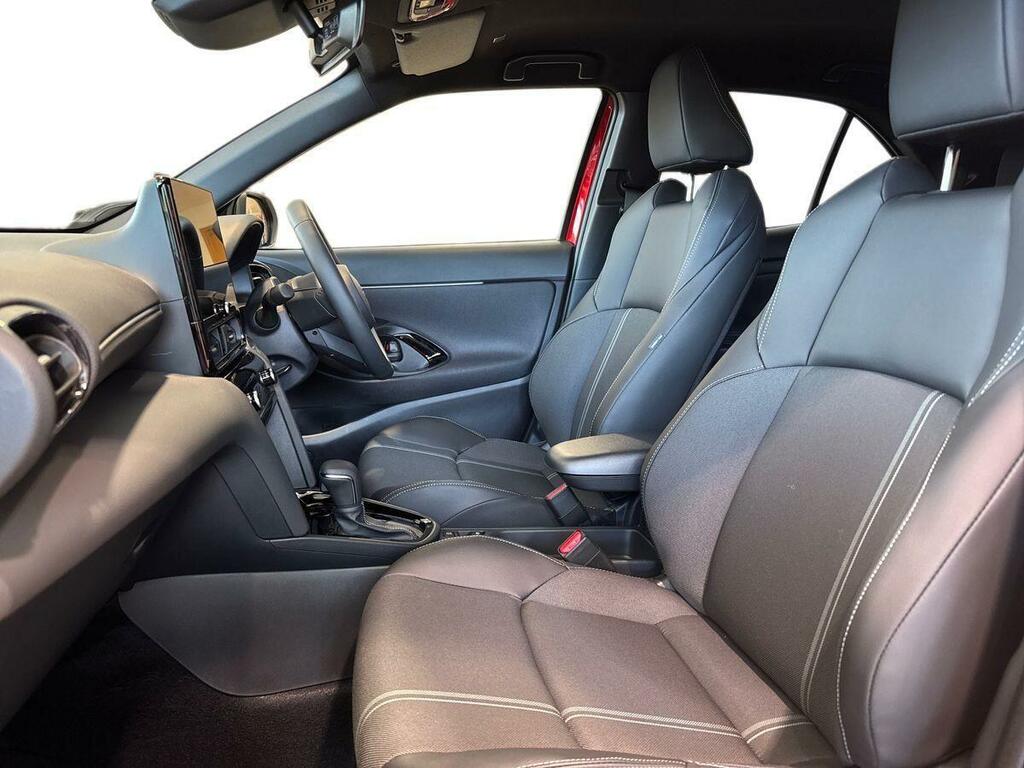 Toyota Yaris Cross 1.5 Hybrid 130 Excel Cvt Red #2