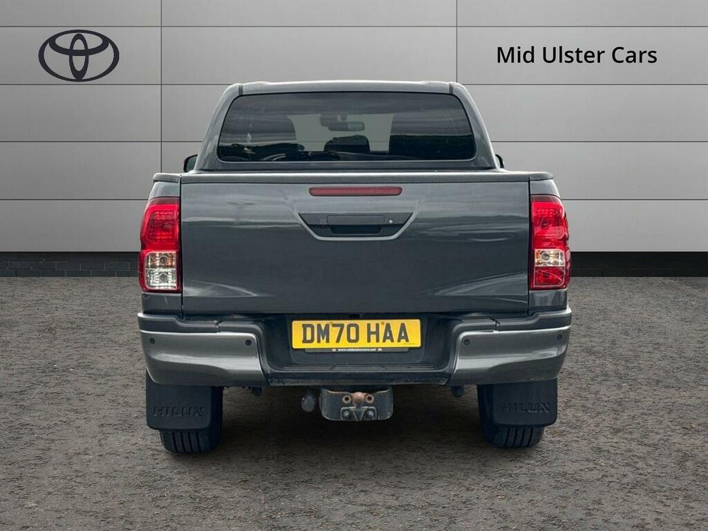 Toyota HILUX 2020 69 Invincible Black #15