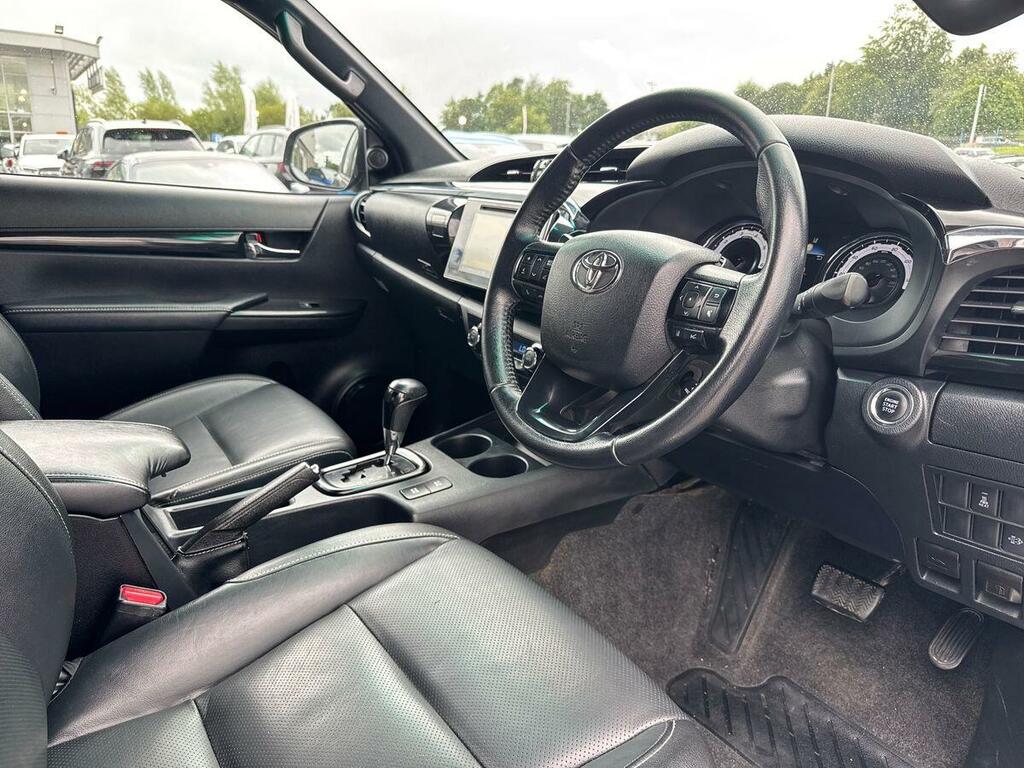 Toyota HILUX Invincible X Dcab Pick Up 2.4 D-4d Grey #6