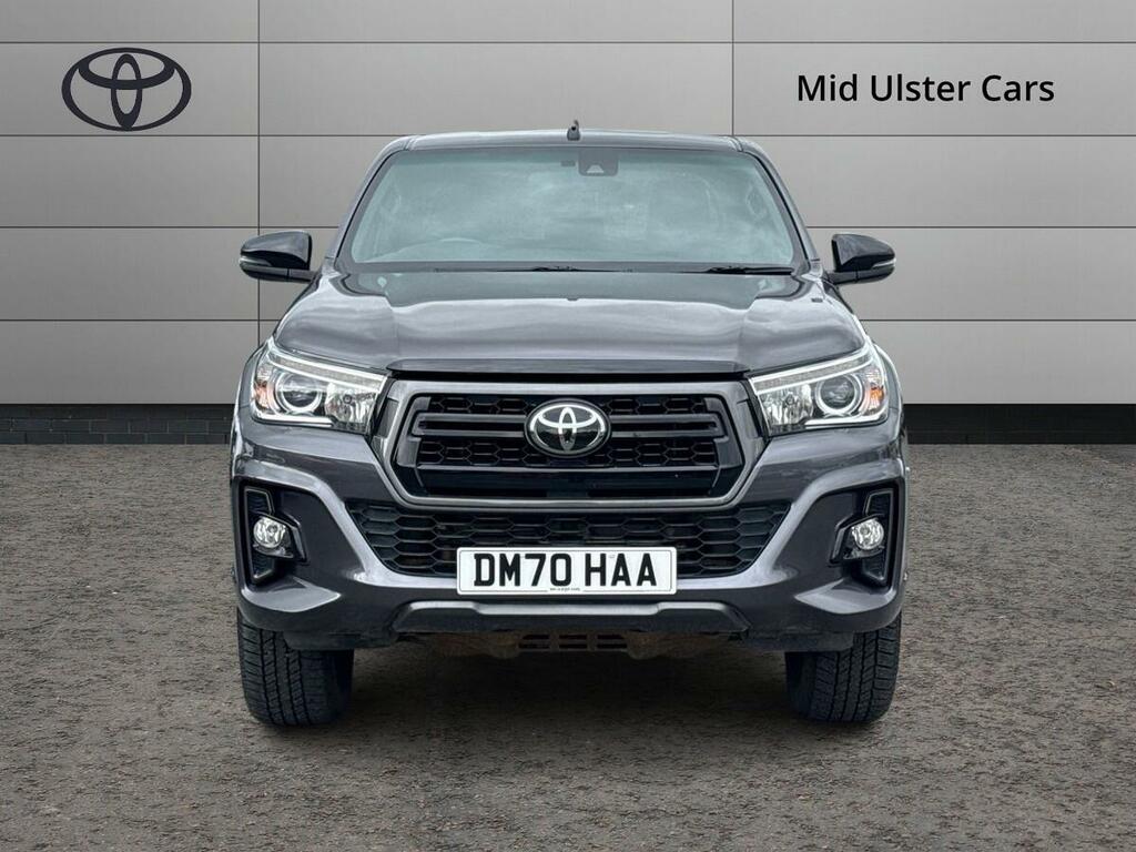 Toyota HILUX 2020 69 Invincible Black #14