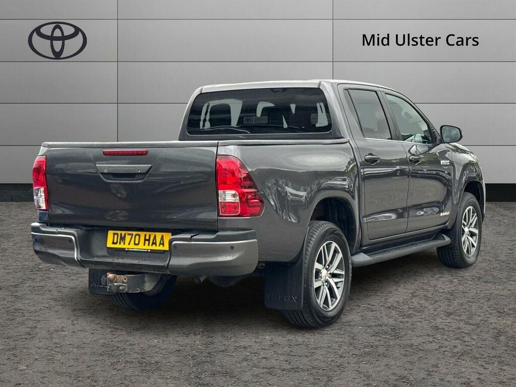 Toyota HILUX 2020 69 Invincible Black #16