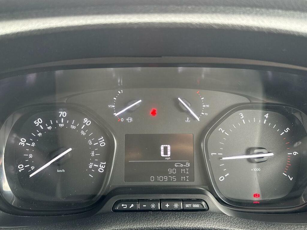 Toyota PROACE 2.0D Icon Long Panel Van 6Dr Lwb Eur White #7