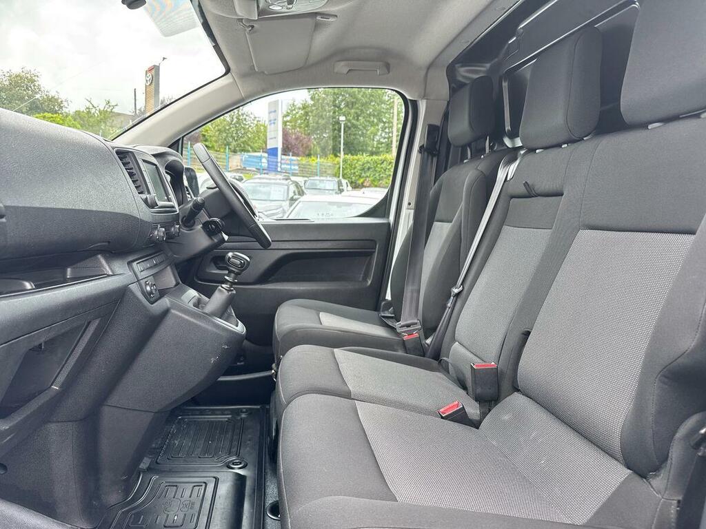 Toyota PROACE 1.5D 120 Active Van White #2